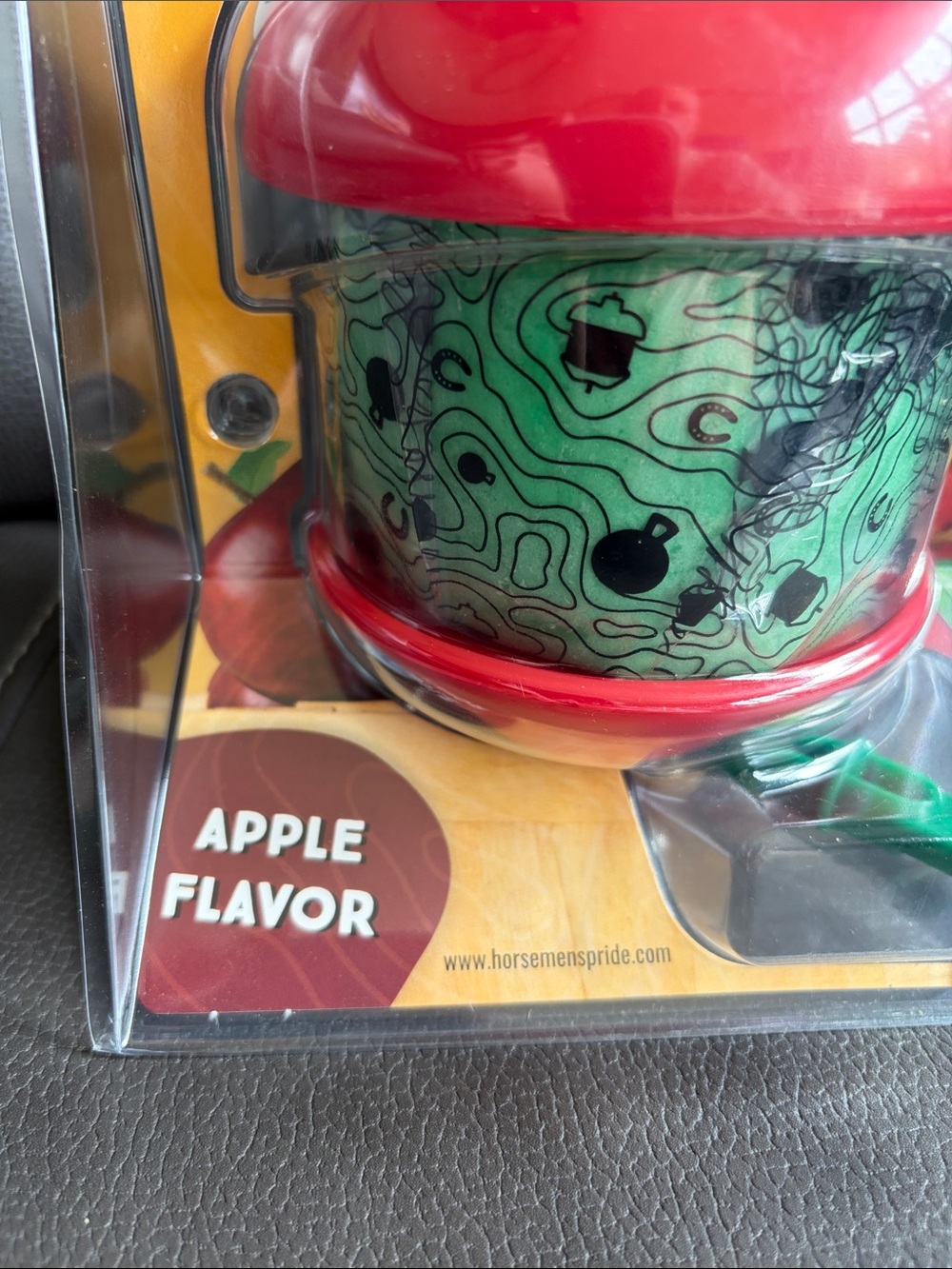 Jolly Stall Snack Treat Dispenser with Treat NWT - Picture 4 of 5